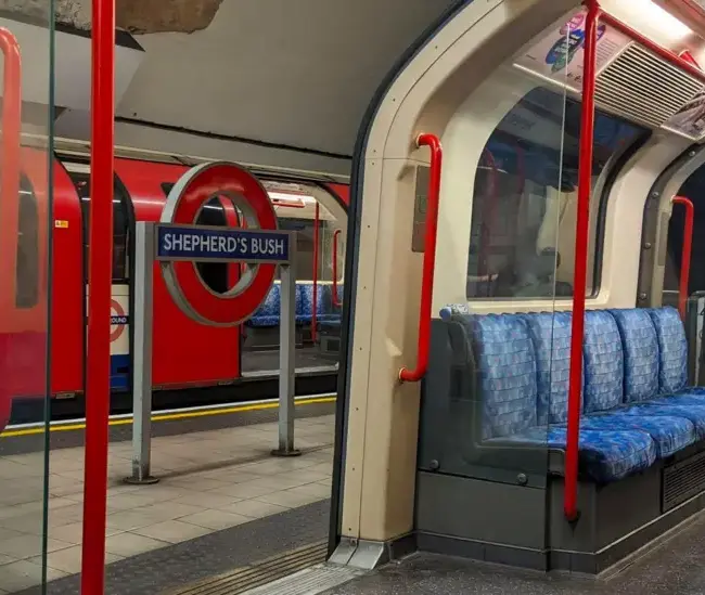 Woman unconscious after glass bottle Tube assault